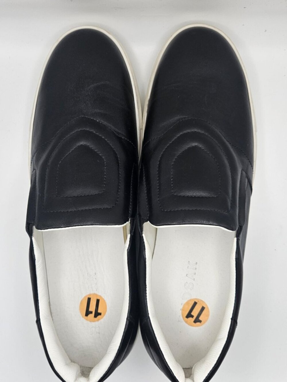 RUDSAK Channing Men’s Black Premium Leather Slip-On Loafers Size 11 -NWOT